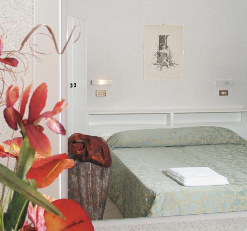 Hotel Liverpool Cervia Cameră foto