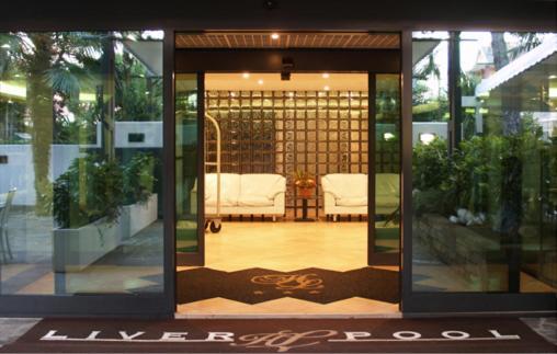 Hotel Liverpool Cervia Exterior foto